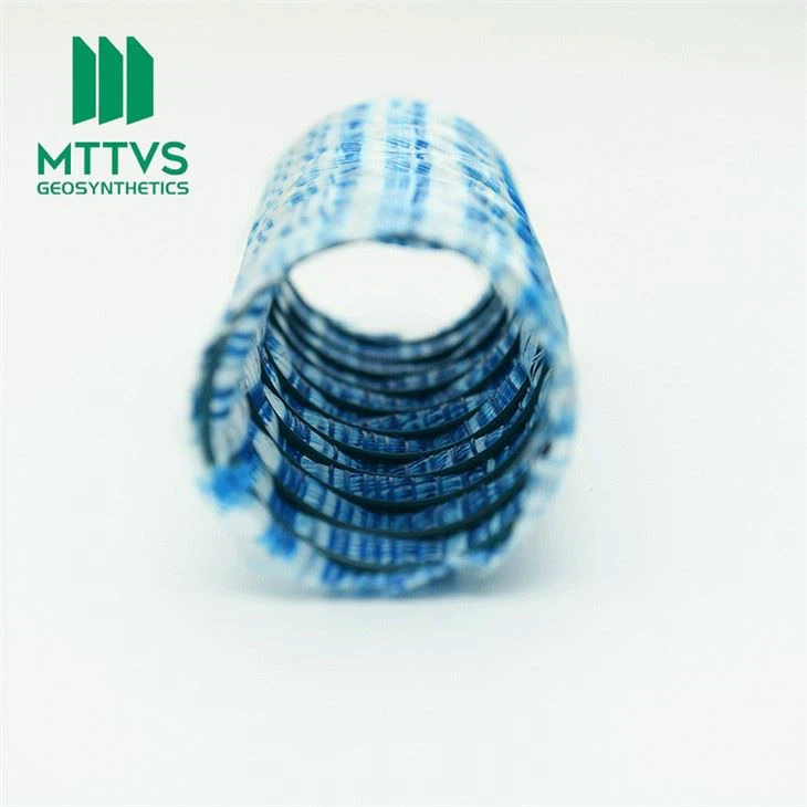 Flexible permeable hose